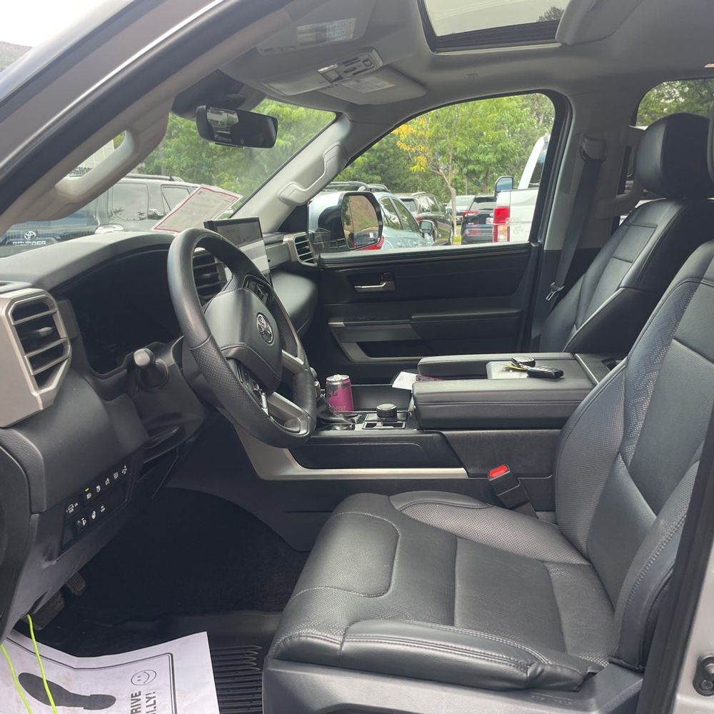 2023 Toyota Sequoia SR5