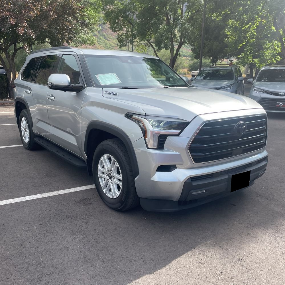 2023 Toyota Sequoia SR5