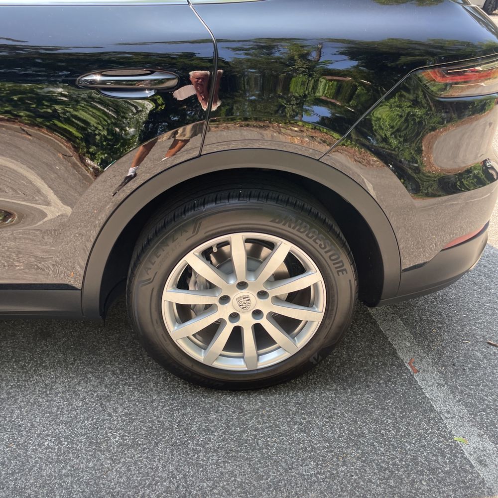 2022 Porsche Cayenne Base
