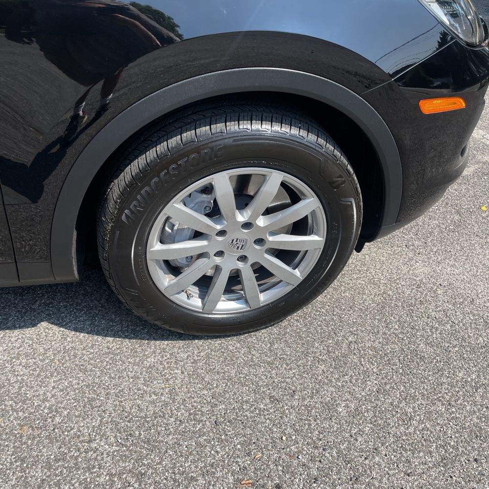 2022 Porsche Cayenne Base