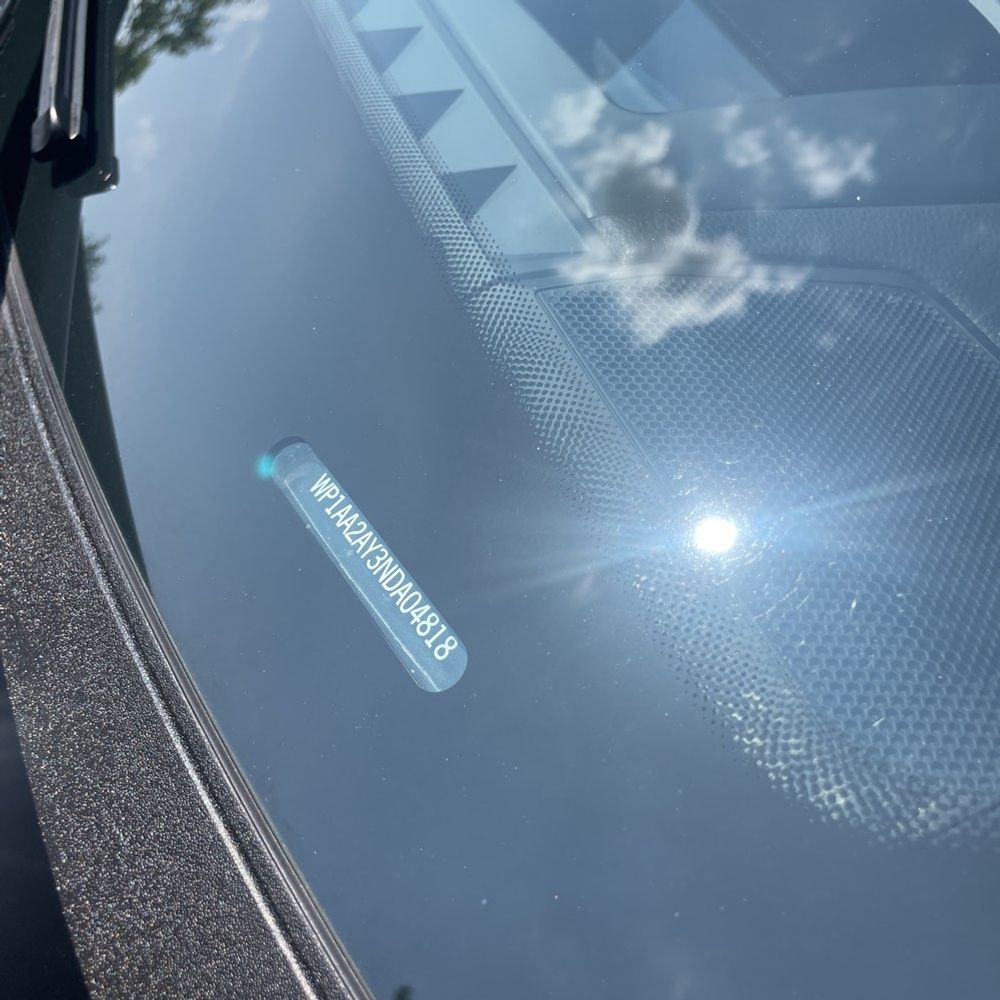 2022 Porsche Cayenne Base