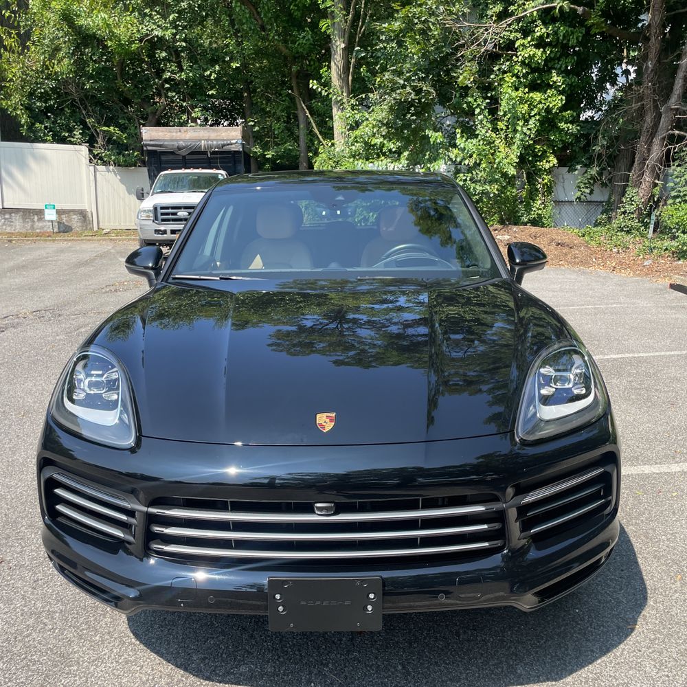 2022 Porsche Cayenne Base