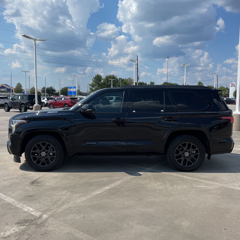 2024 Toyota Sequoia Platinum