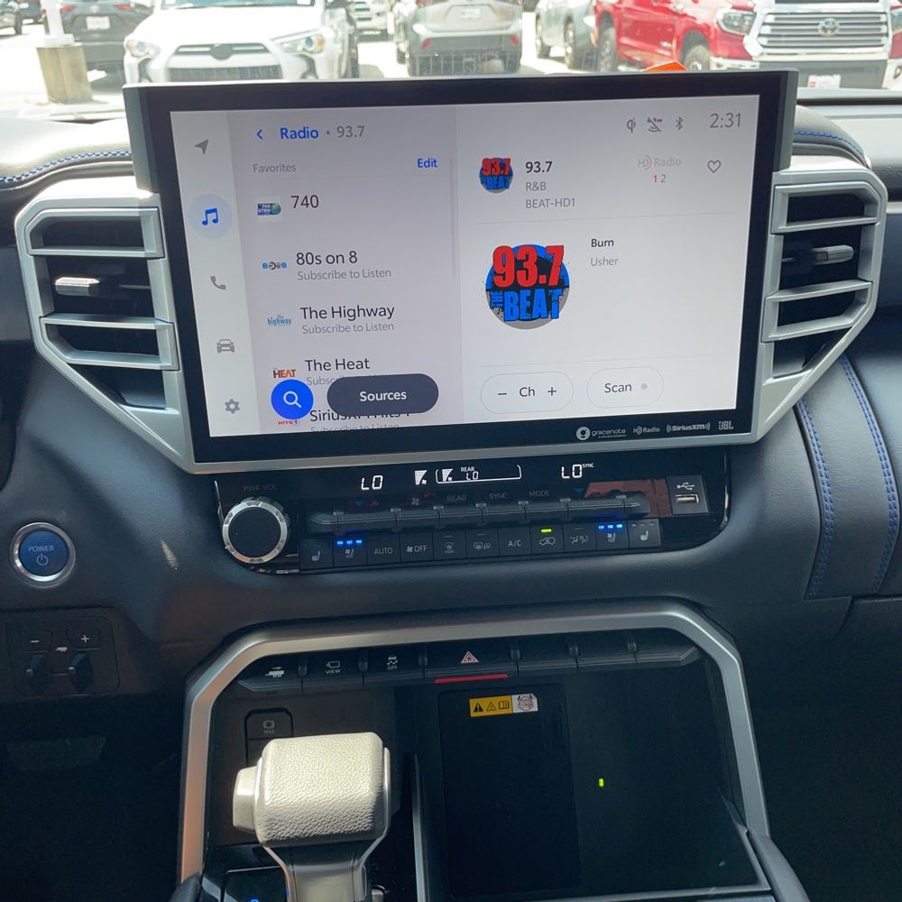 2024 Toyota Sequoia Platinum