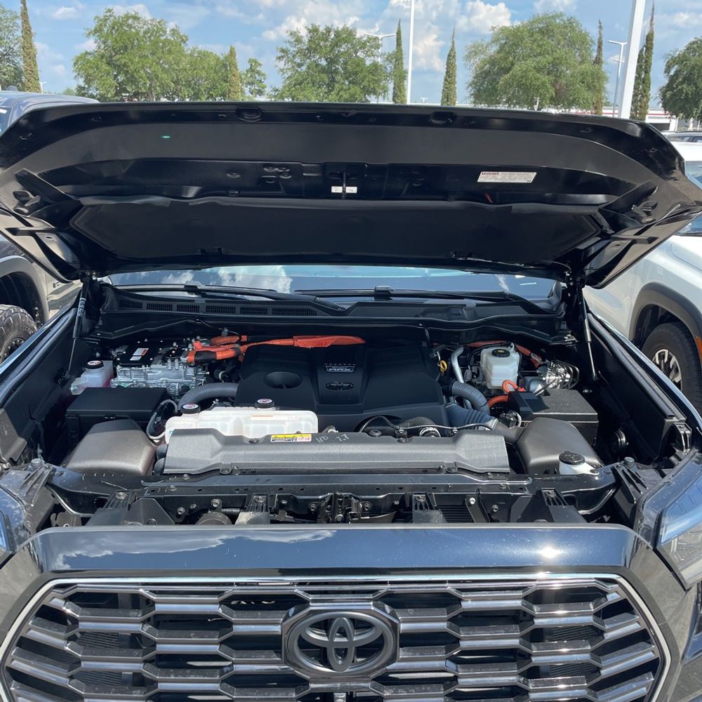 2024 Toyota Sequoia Platinum