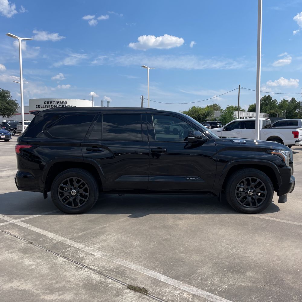 2024 Toyota Sequoia Platinum