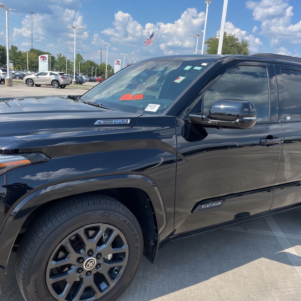 2024 Toyota Sequoia Platinum