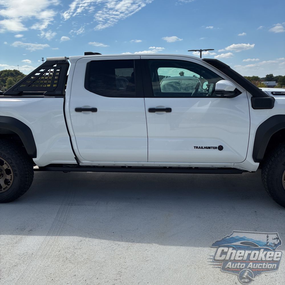 2025 Toyota Tacoma Trailhunter HV
