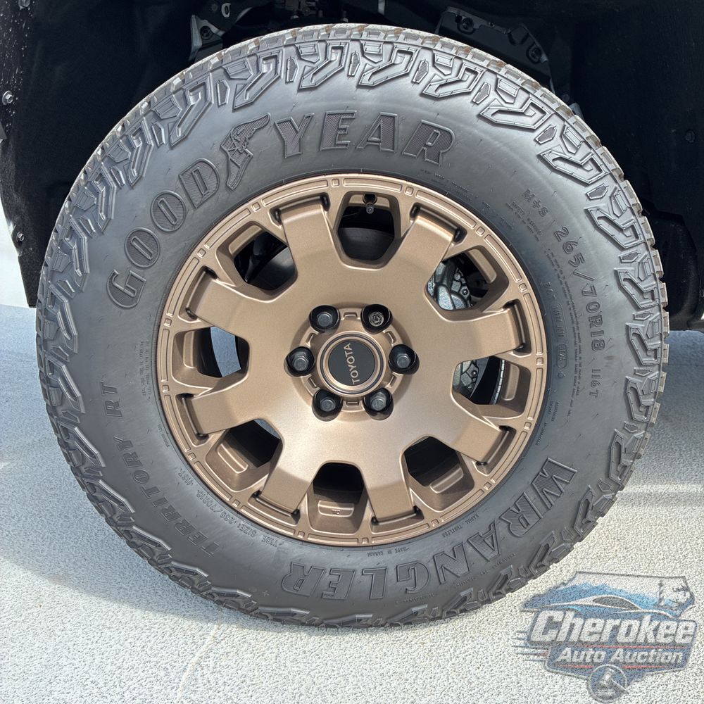 2025 Toyota Tacoma Trailhunter HV