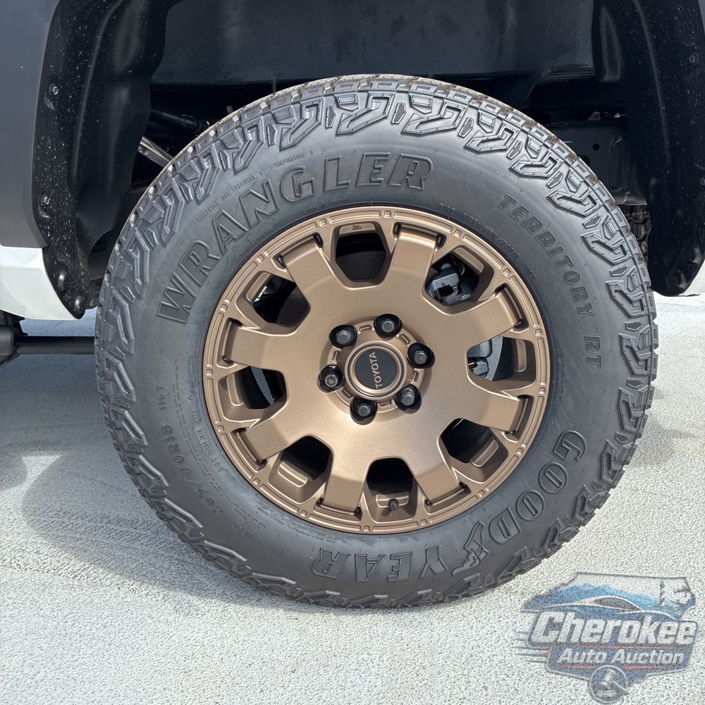2025 Toyota Tacoma Trailhunter HV
