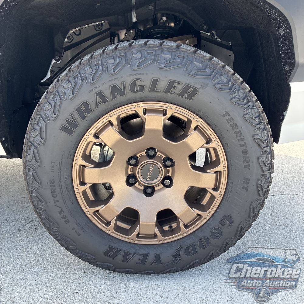 2025 Toyota Tacoma Trailhunter HV