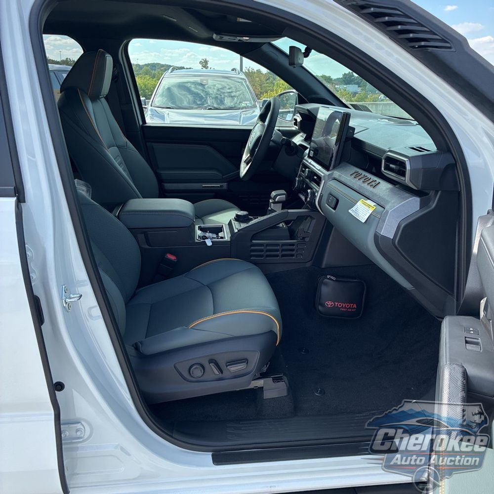 2025 Toyota Tacoma Trailhunter HV