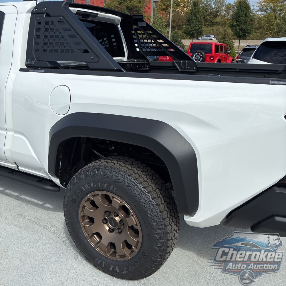 2025 Toyota Tacoma Trailhunter HV
