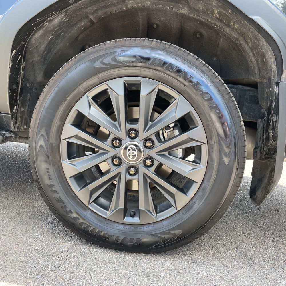 2025 Toyota Land Cruiser Base