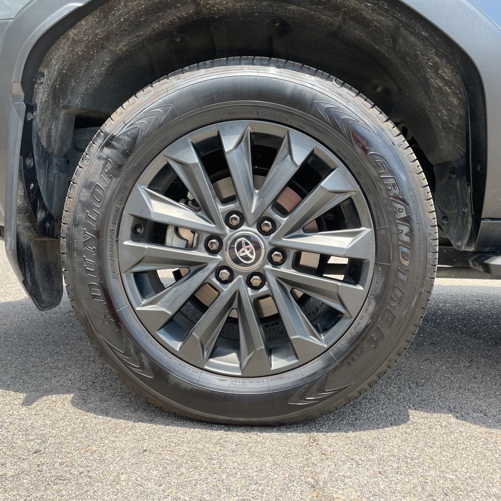2025 Toyota Land Cruiser Base