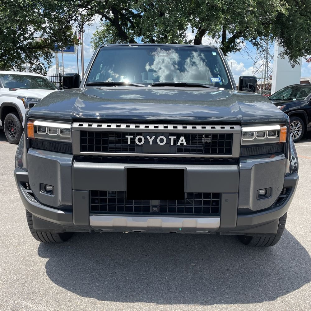 2025 Toyota Land Cruiser Base