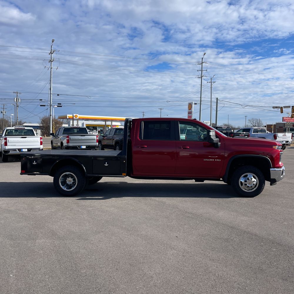 2024 Chevrolet Silverado 3500HD CC LT