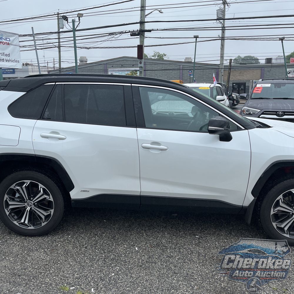 2025 Toyota RAV4 Plug-in Hybrid XSE