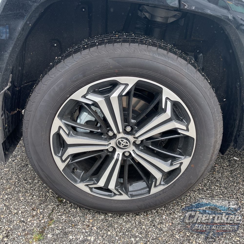 2025 Toyota RAV4 Plug-in Hybrid XSE
