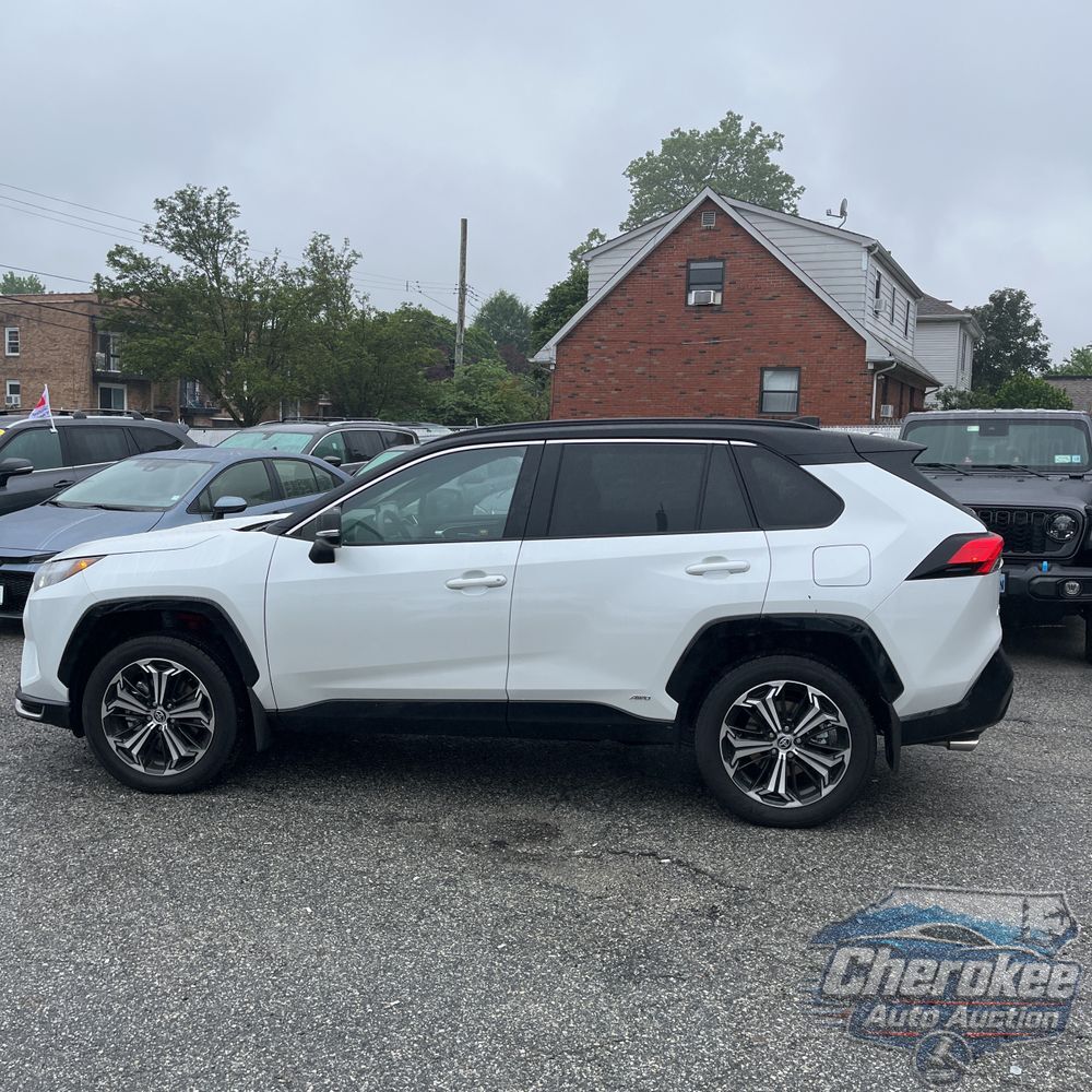 2025 Toyota RAV4 Plug-in Hybrid XSE