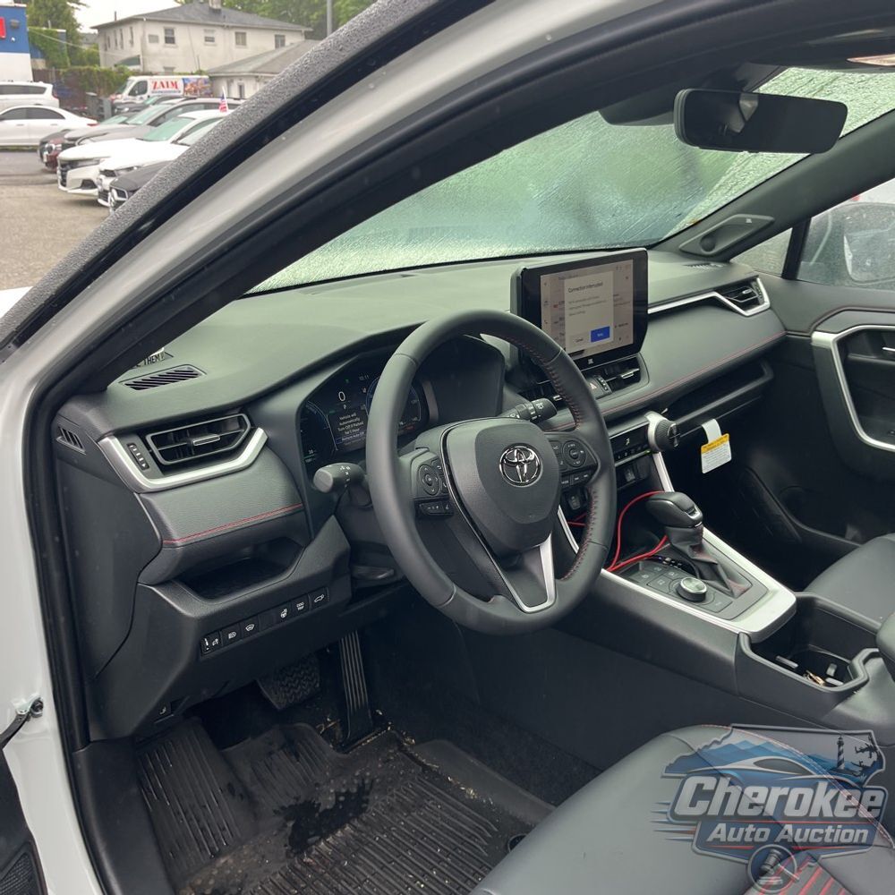 2025 Toyota RAV4 Plug-in Hybrid XSE
