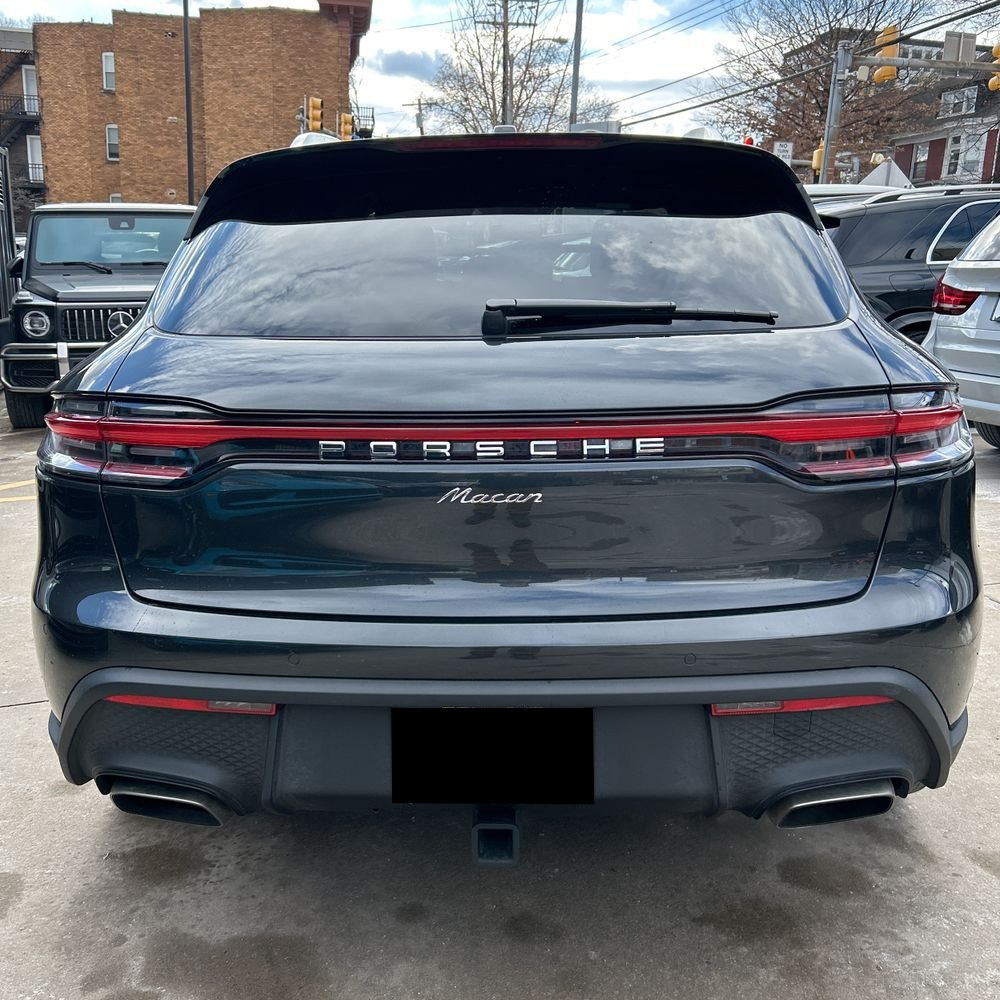 2024 Porsche Macan Base