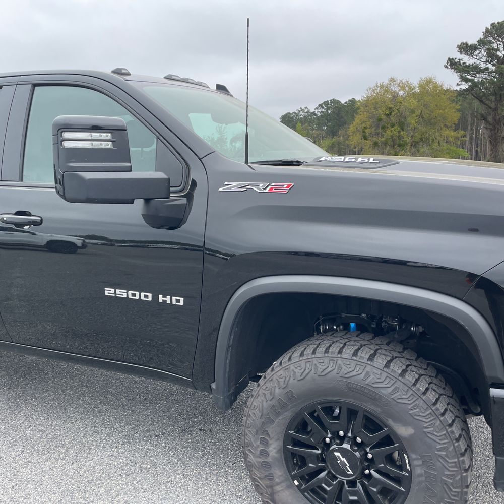 2025 Chevrolet Silverado 2500HD ZR2