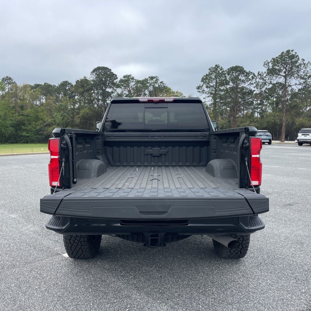 2025 Chevrolet Silverado 2500HD ZR2