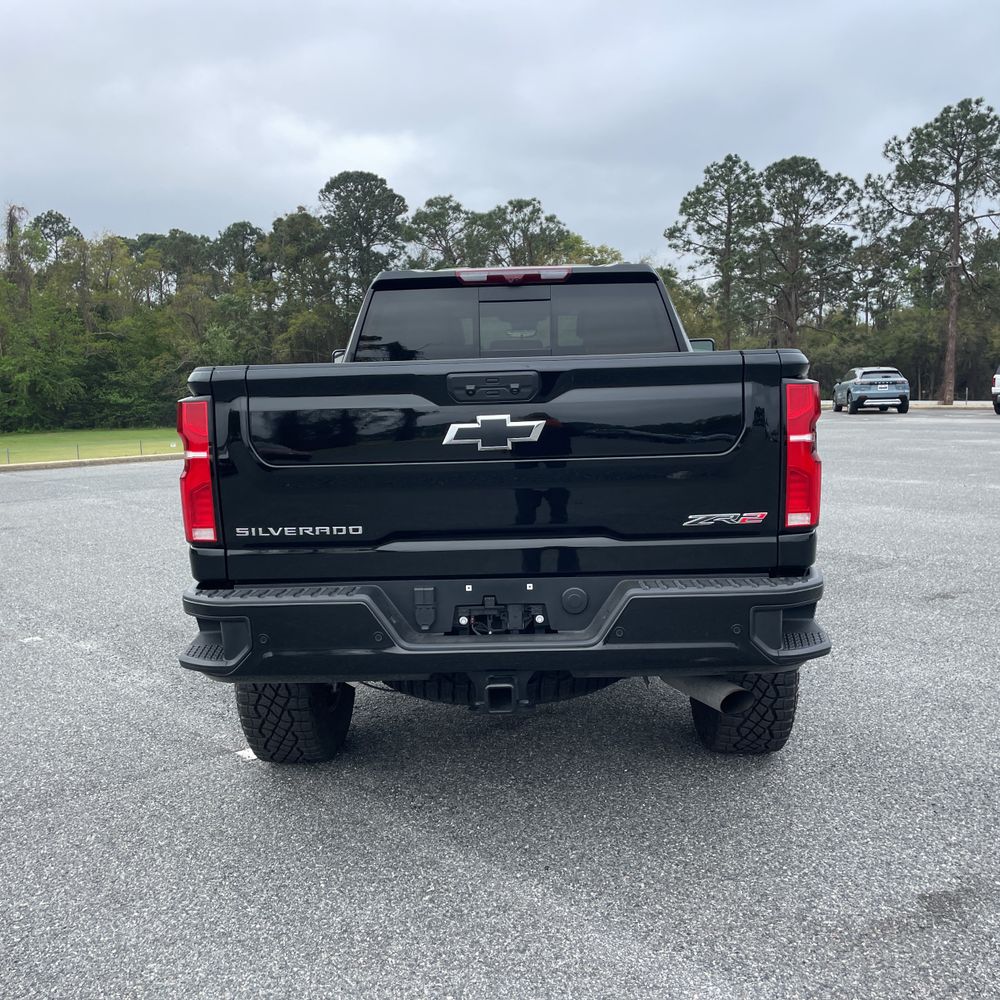 2025 Chevrolet Silverado 2500HD ZR2