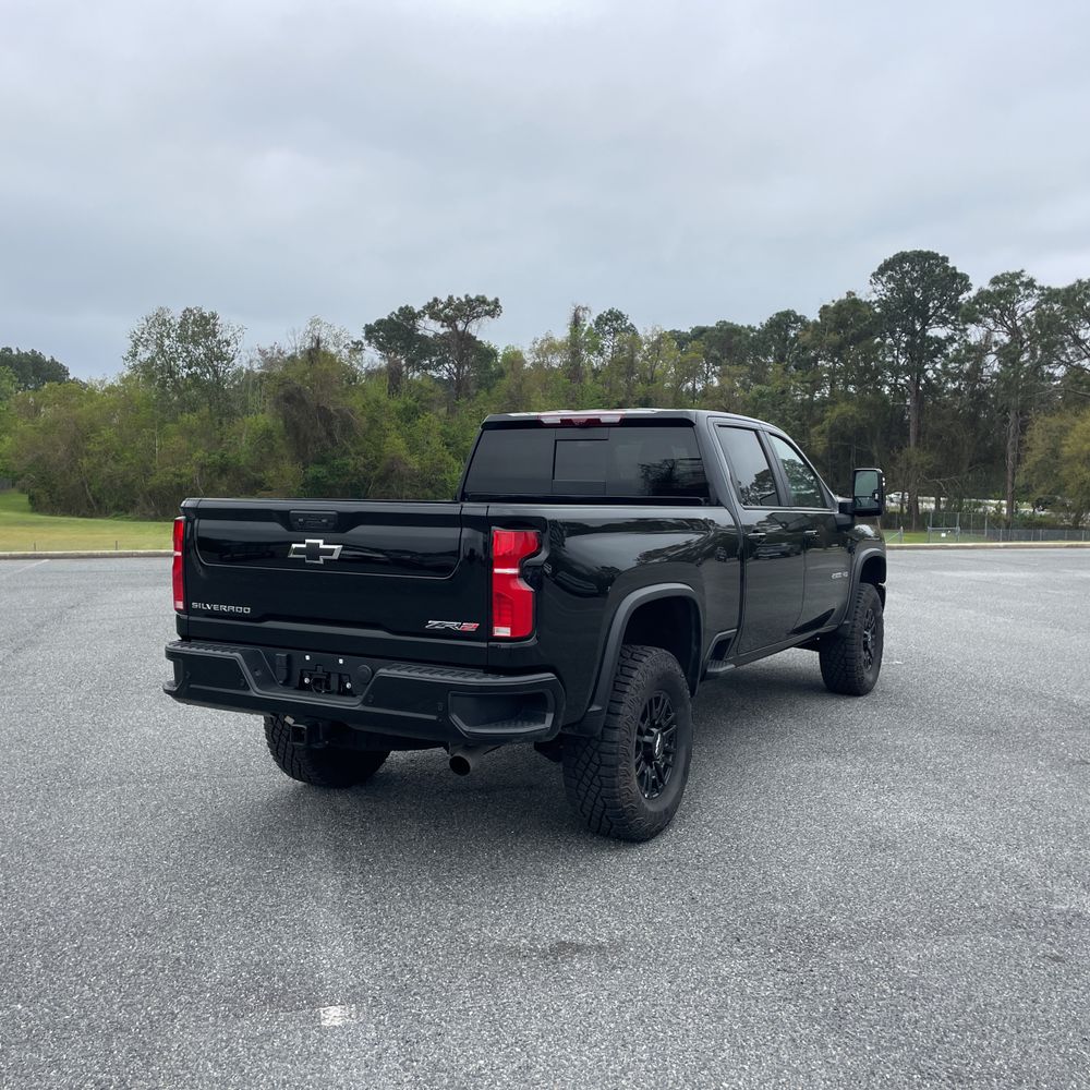 2025 Chevrolet Silverado 2500HD ZR2