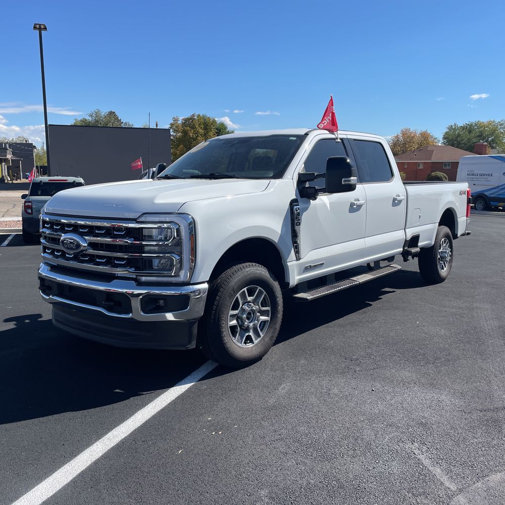 2024 Ford F350 S/D Lariat