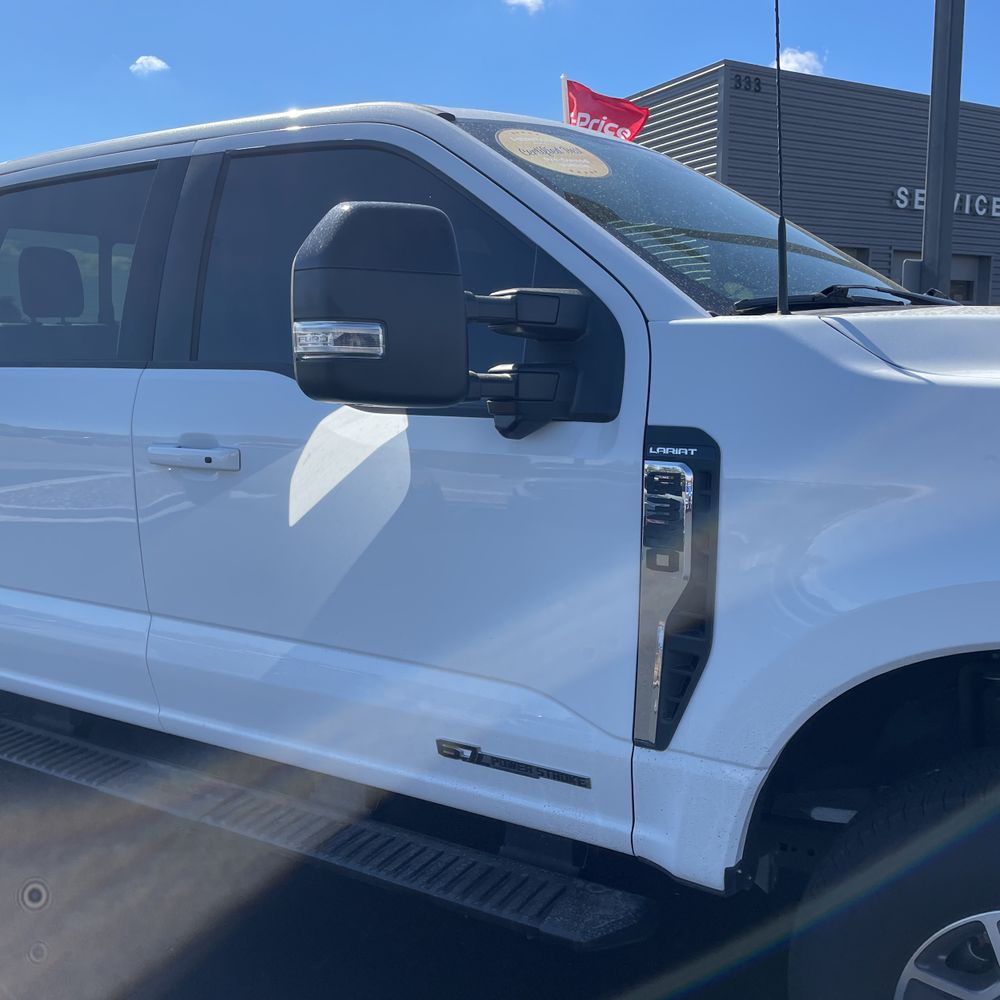 2024 Ford F350 S/D Lariat