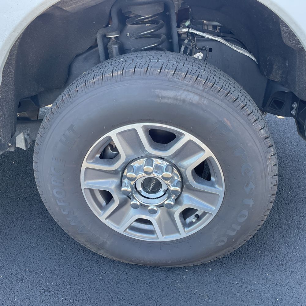 2024 Ford F350 S/D Lariat