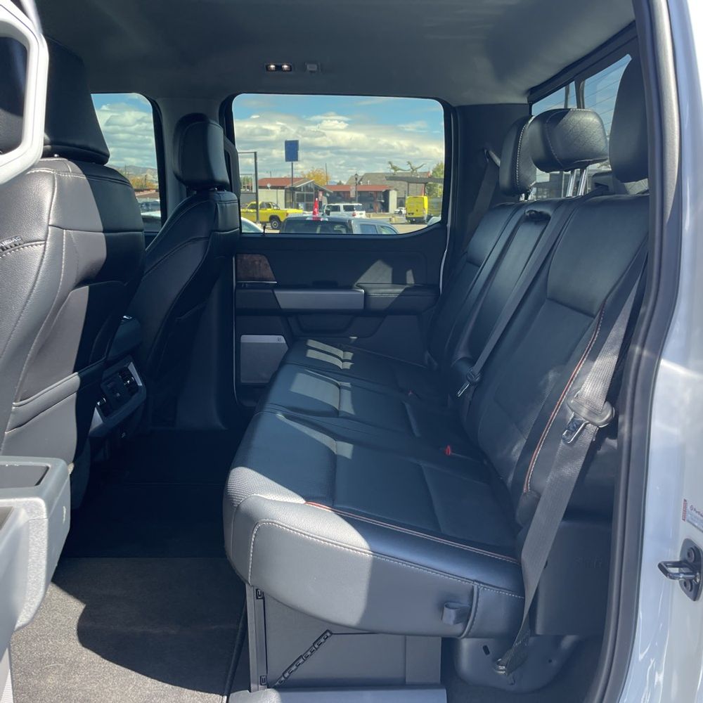 2024 Ford F350 S/D Lariat