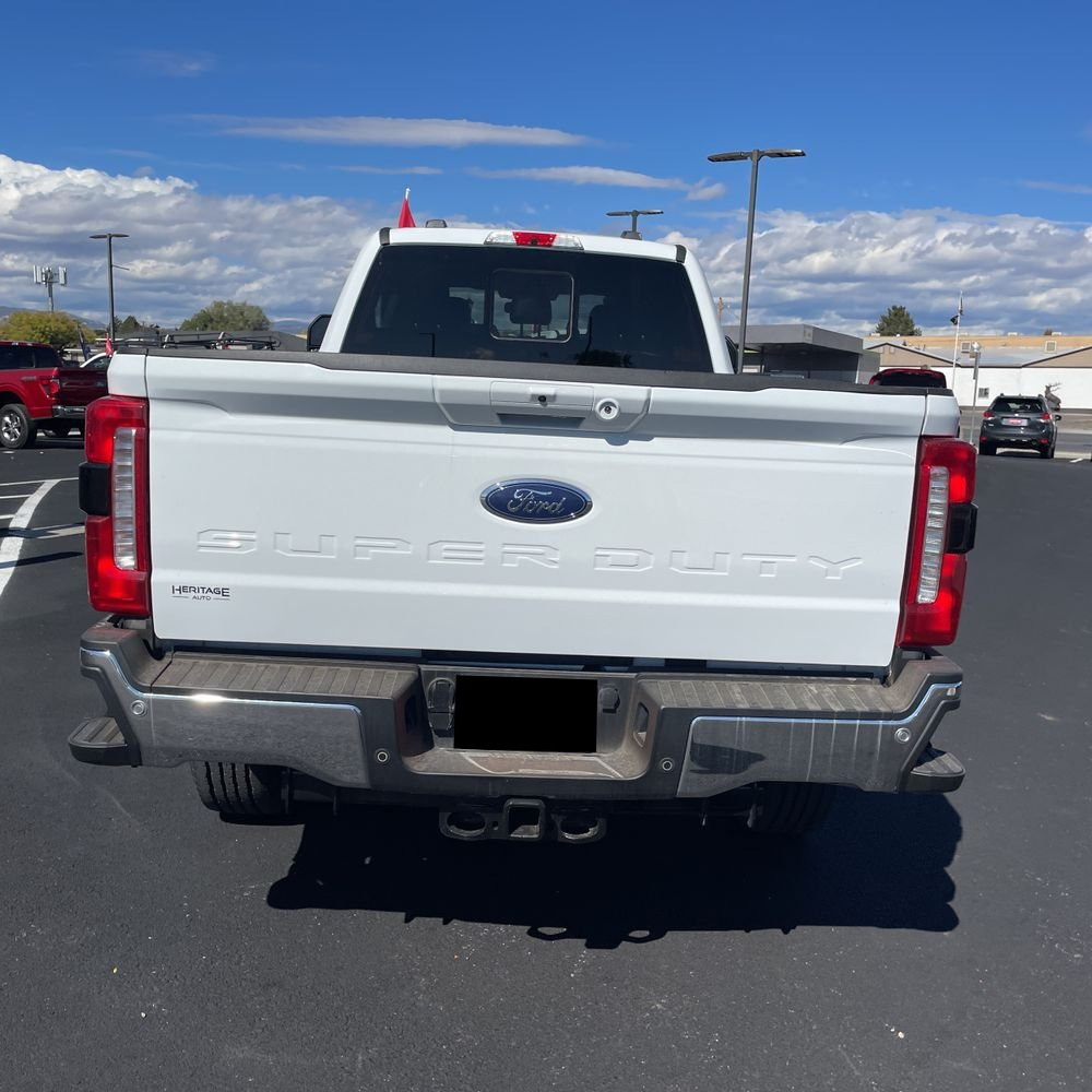 2024 Ford F350 S/D Lariat