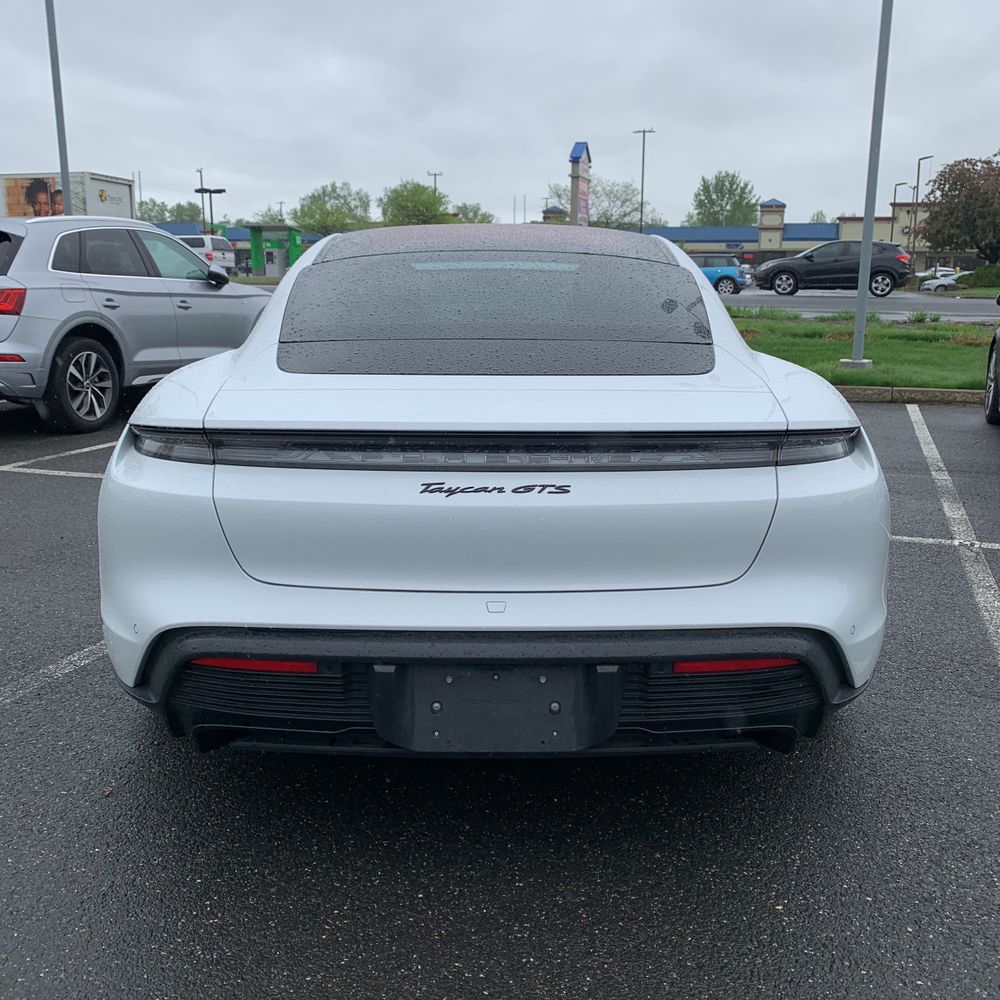 2022 Porsche Taycan GTS
