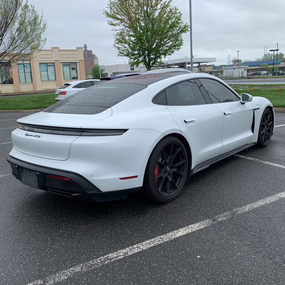 2022 Porsche Taycan GTS