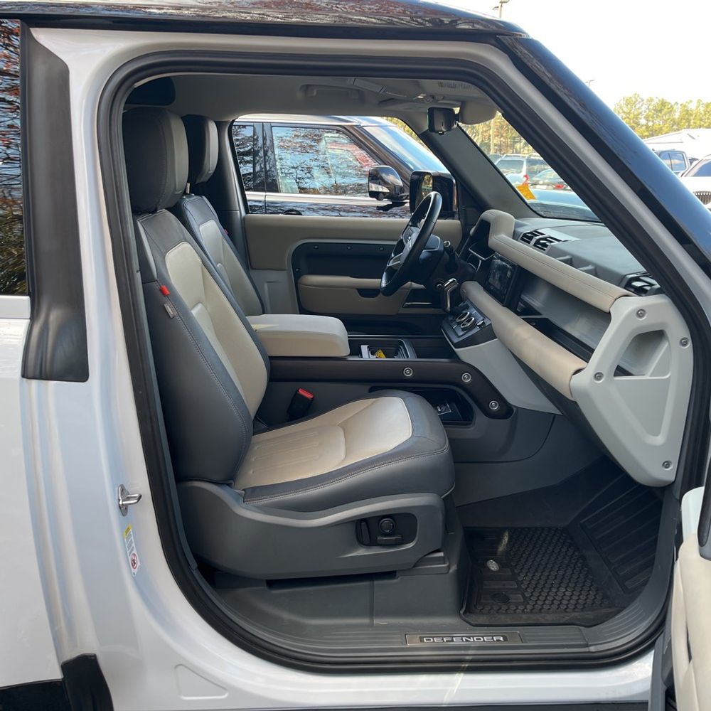 2022 Land Rover Defender 90 X-Dynamic SE