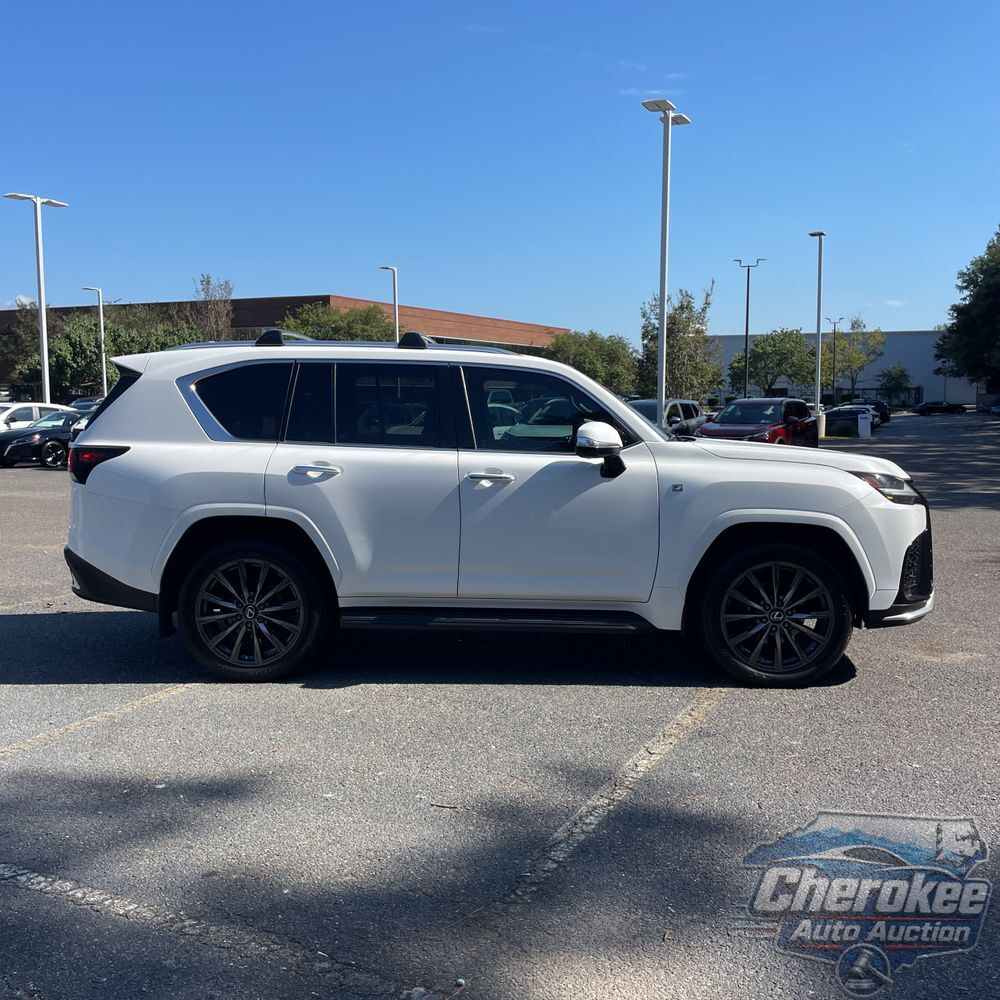 2023 Lexus LX 600 F SPORT Handling