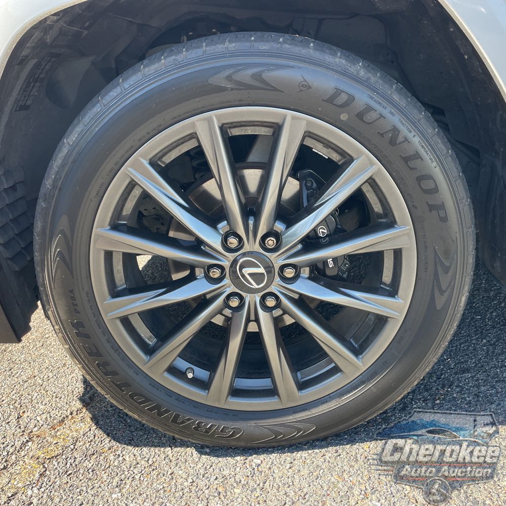 2023 Lexus LX 600 F SPORT Handling