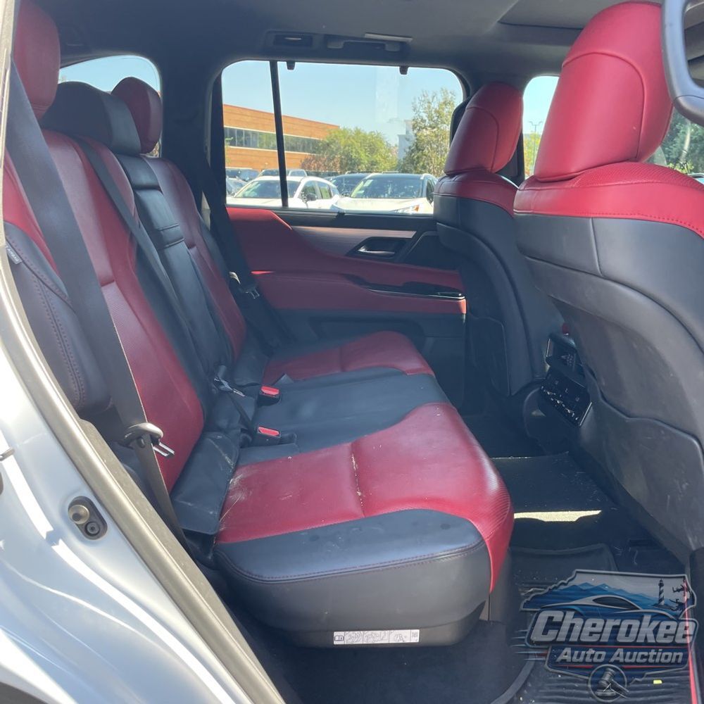 2023 Lexus LX 600 F SPORT Handling
