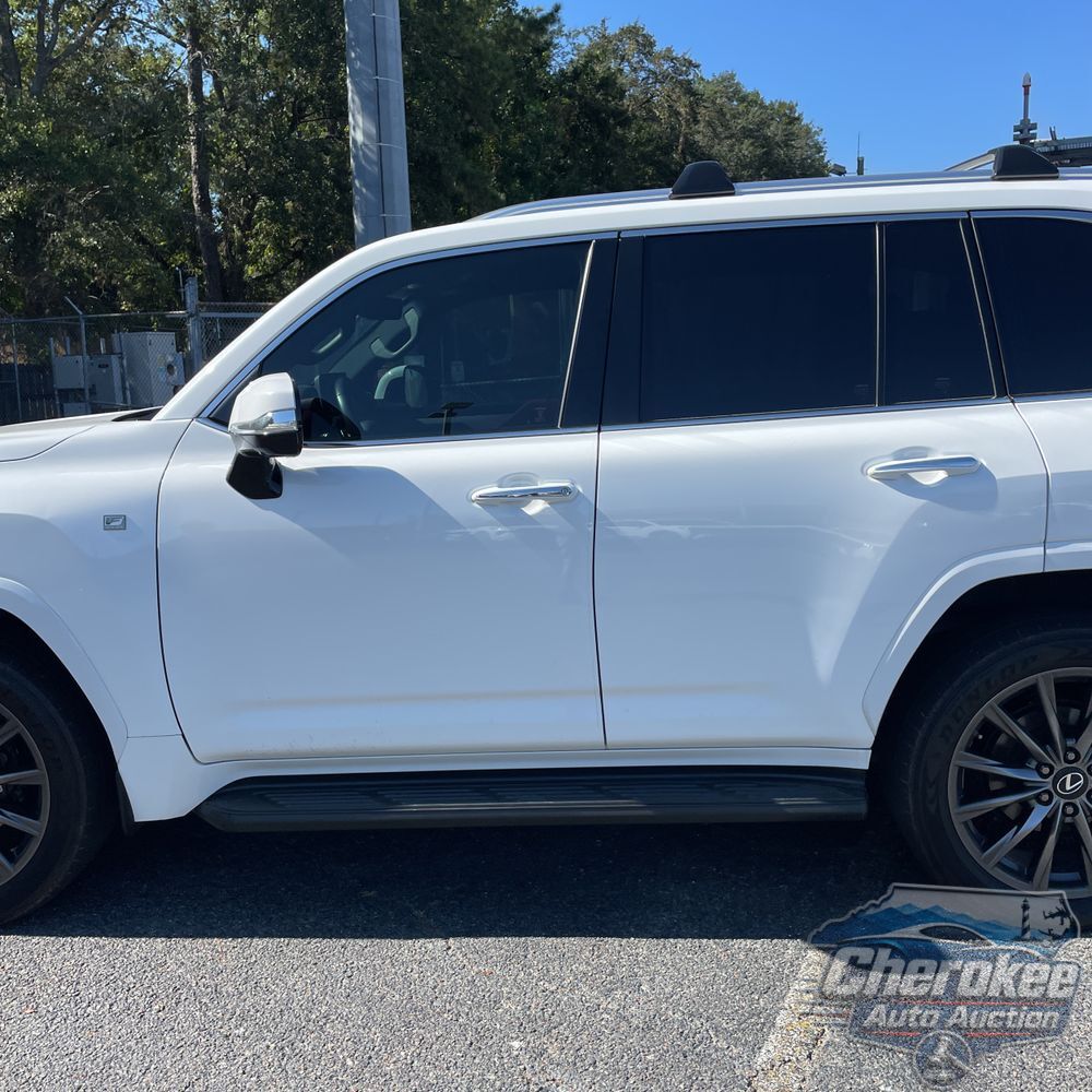 2023 Lexus LX 600 F SPORT Handling