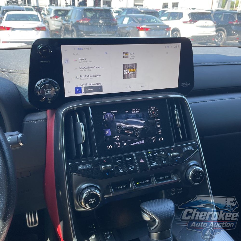 2023 Lexus LX 600 F SPORT Handling