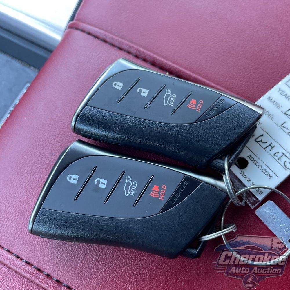 2023 Lexus LX 600 F SPORT Handling