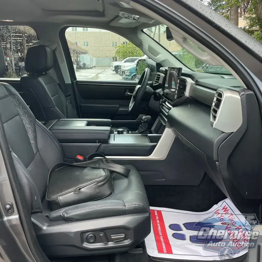 2024 Toyota Sequoia SR5