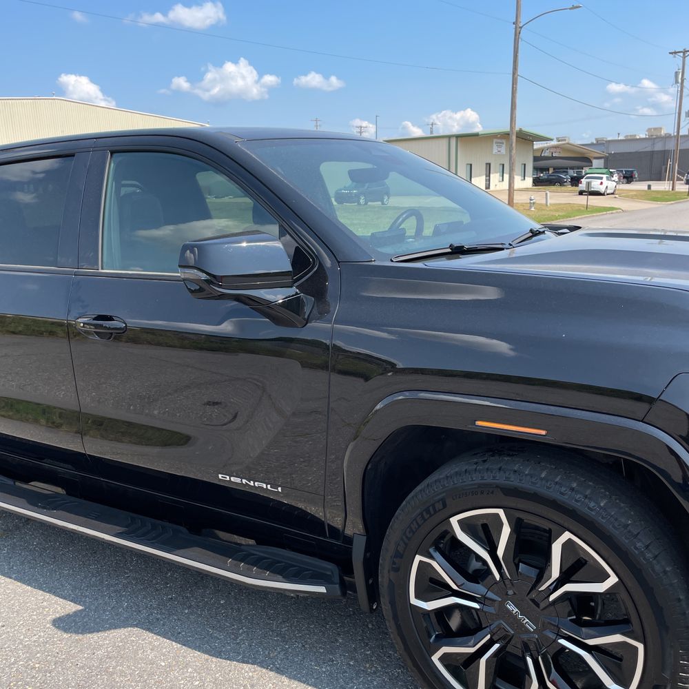 2025 GMC Sierra EV Denali