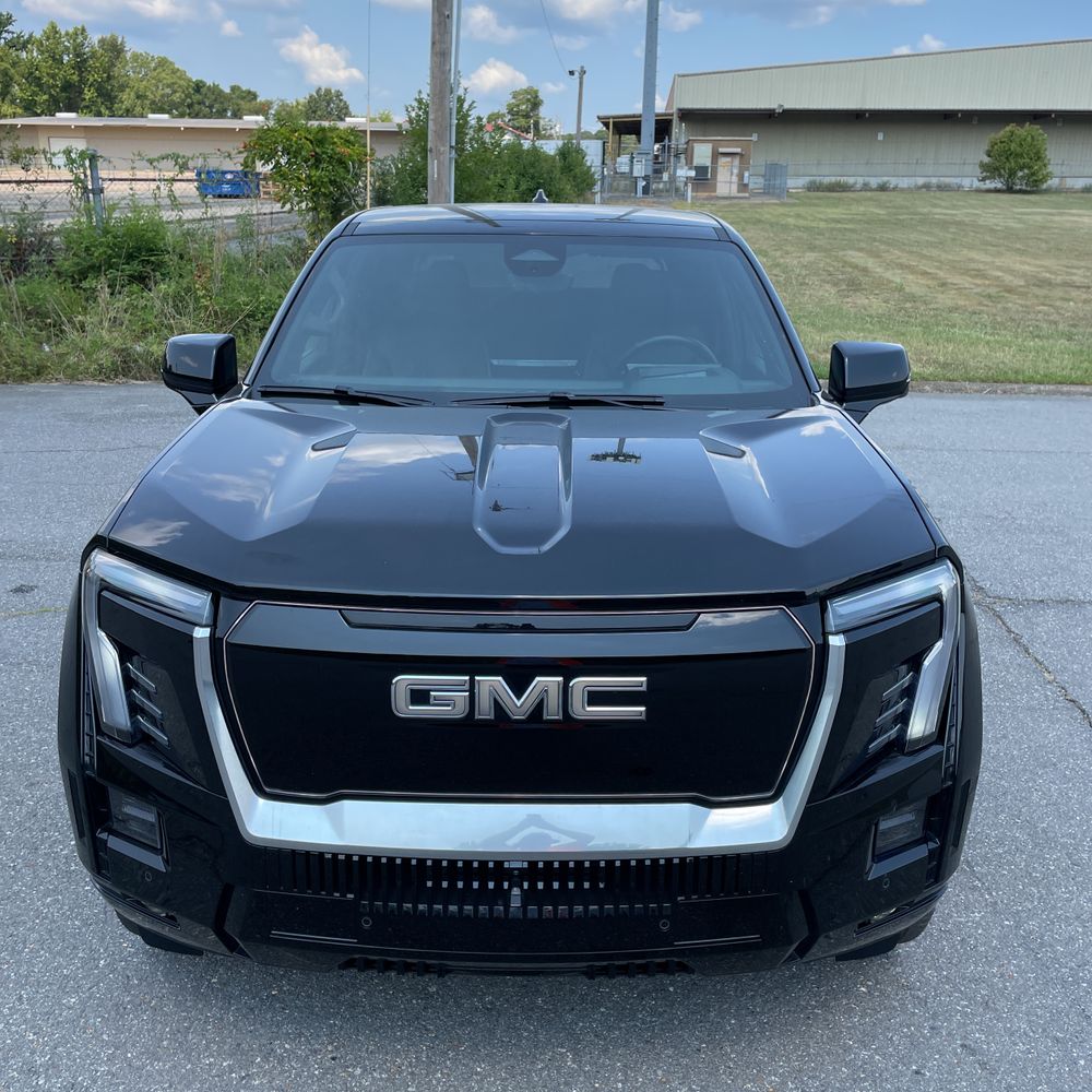 2025 GMC Sierra EV Denali