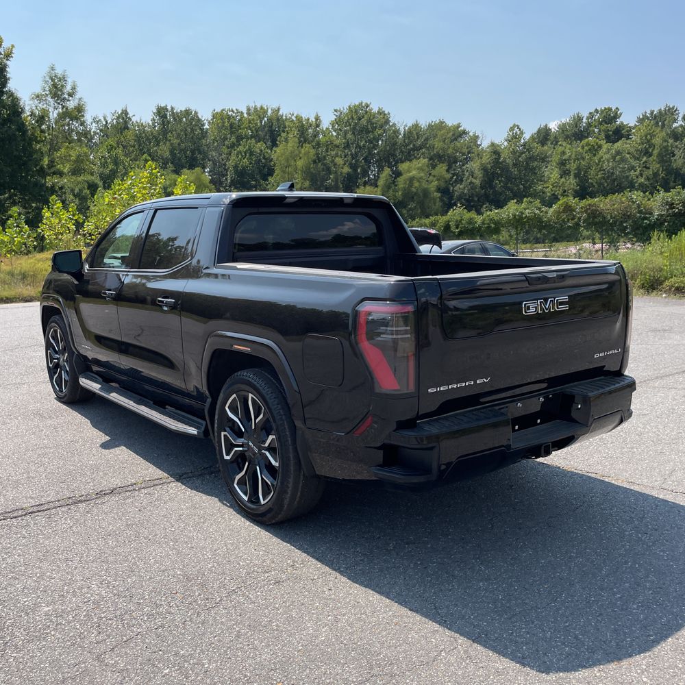 2025 GMC Sierra EV Denali