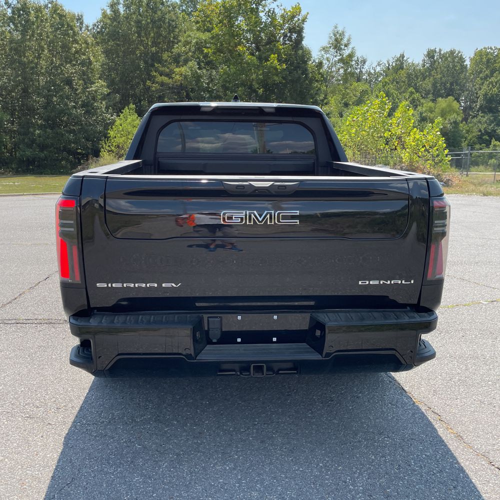 2025 GMC Sierra EV Denali