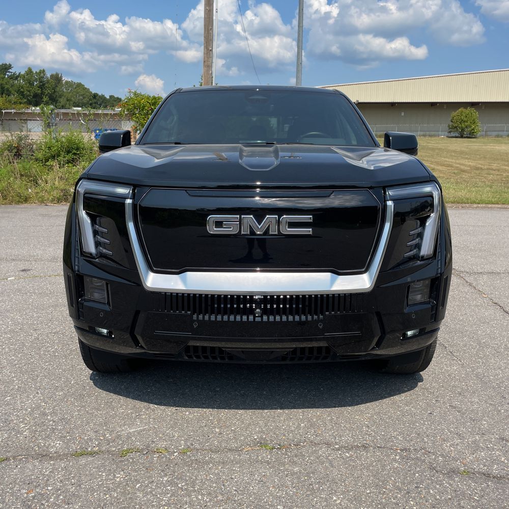 2025 GMC Sierra EV Denali